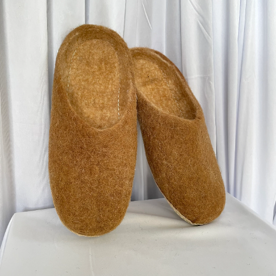 Felt slippers