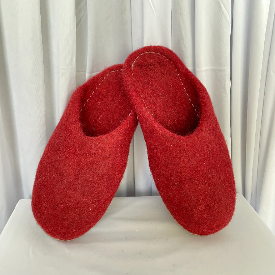 Felt slippers