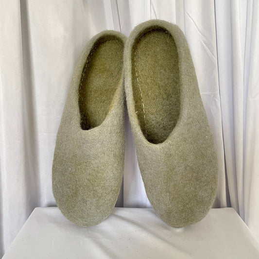 Felt slippers