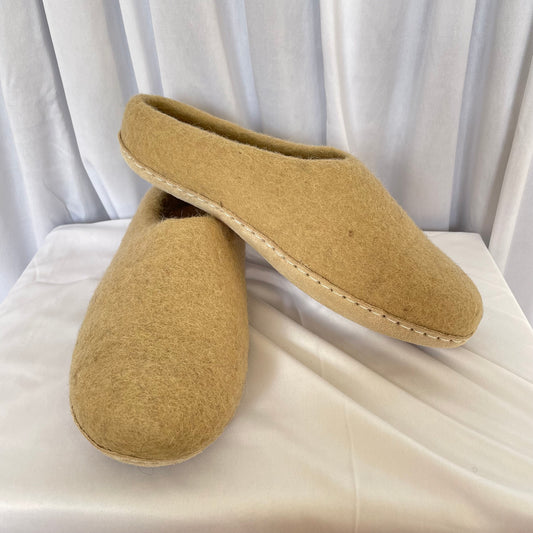 Felt slippers